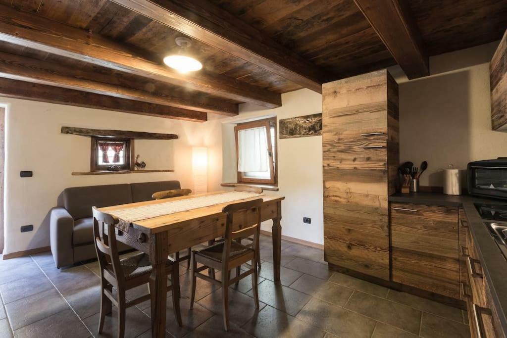 Apartamento Vecchio Fienile Aosta Exterior foto
